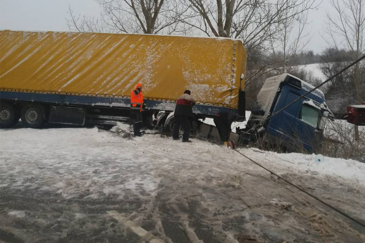 Изваждане на тежкотоварен автомобил